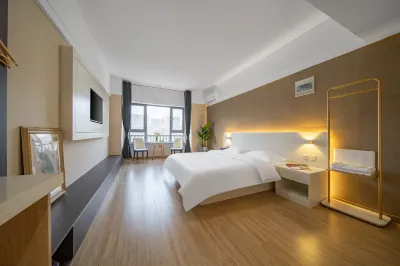 George Mona Smart Hotel (Jinan Railway Station North Square) Hotels near Tianqiao Gymnasium