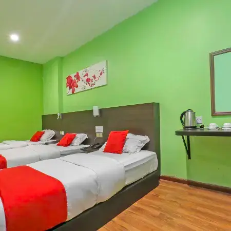 Hotel O G Home Hotel, Kota Bharu, Kelantan. Отели рядом с достопримечательностью «Военный музей»