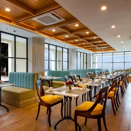d'primahotel Bandar Balikpapan Отели рядом с достопримечательностью «Парк Бекапай»