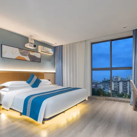 Mishe Light Enjoy Hotel (Yichang Zhongnan Xingfa Square Three Gorges Vocational College)