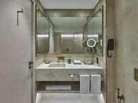 Erth Abu Dhabi Hotel ミニストリーズ・コンプレックス周辺のホテル