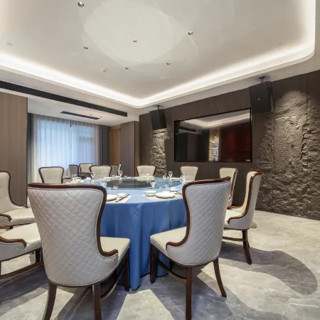 Fengmei Hotel (Yangzhou Dongguan Street Heyuan Branch)
