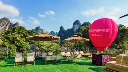 Huayue Shanshui Gallery Hotel, Daxin Detian Отели рядом с достопримечательностью «Detian Transnational Waterfall Scenic Spot»