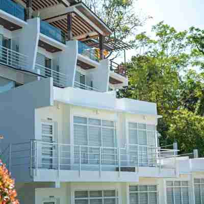 Anilao Awari Bay Resort Hotel Exterior