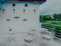 Hoztel Jollygrrant Doon Hotels in Rani Pokhri