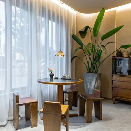 Yazhi Suye Hotel