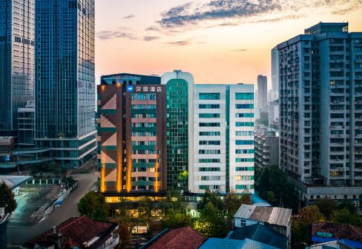 汉庭酒店（武汉黄孝河路竹叶山地铁站店）外景图