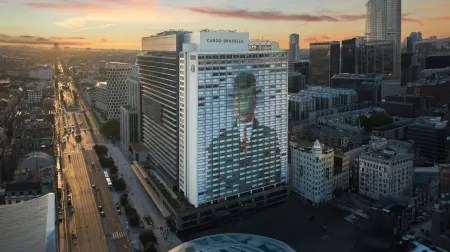 Cardo Brussels, Autograph Collection