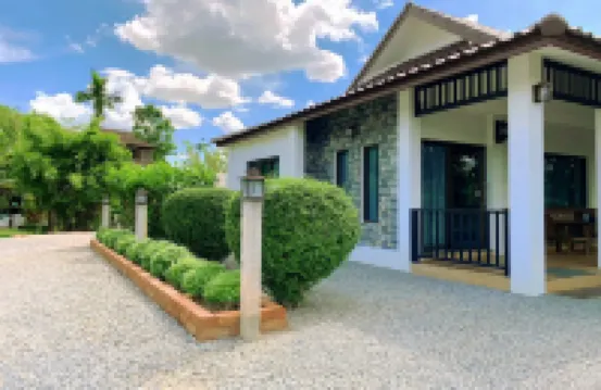 Sanaepatan Home Resort Hotels near Bo Sang