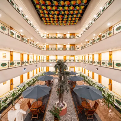 BF E-Sports Hotel (Dongguan Fenggang Longfeng Mountain Resort) Hotels near Longfeng Villa Video Resort