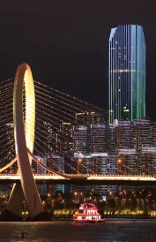 蔓菲柏悅花園飯店（五星商業街保利廣場店）