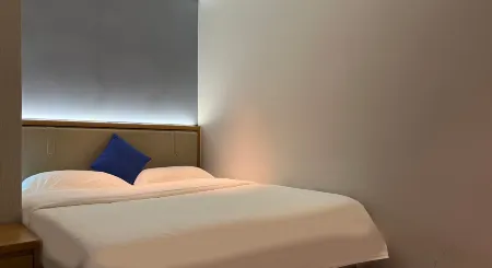 Jun He Yue Hotel (Beijing Lama Temple Hepingli)