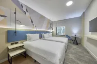 Ibis Perth Hotels near Northbridge