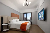 Ethernet Hotel (Changsha Wuyi Square IFS International Finance Center Store)