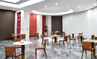 Ding Zhou International Hotel - พร้อมอาหารเช้า