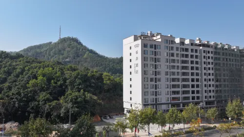 Xana Hotelle Hotel (Gaozhou Zhanqian Road) - Mountain view