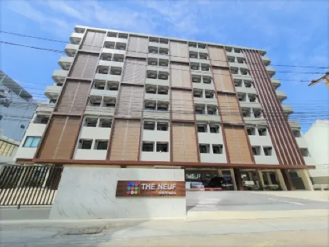 ザ ヌフ ラチャダ ラコステ周辺のホテル