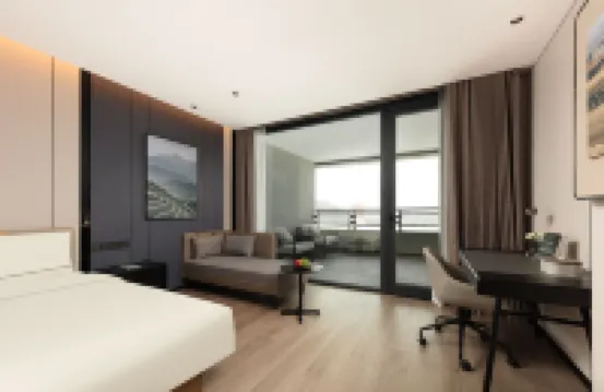 Atour Hotel (Jinghong Gaozhuang Xishuangjing Lancang River)