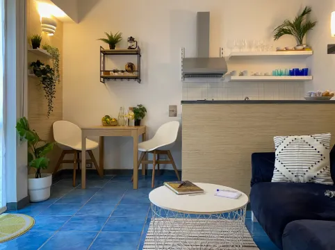Fetta di Limone Apartment with AC and Patio