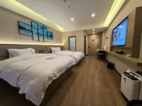 Starry Sky Hotel Hotels in Baingoin County