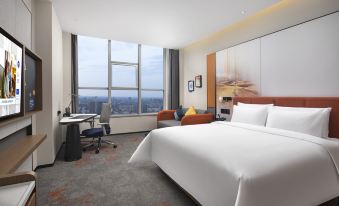 Hilton Garden Inn Changji (Xinlong Building Branch)