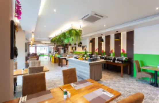 Thanthip Beach Resort Patong