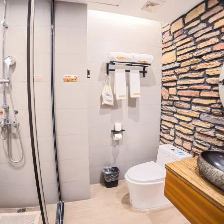 Songshu Linjian Hotel