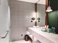 Wuhan Chengjian Senbo Nature Park & Resort Hotel