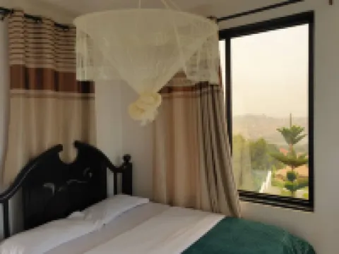 Rosa Negra Uganda Hotels in Kyadondo