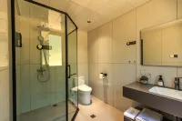 Yunlai Xiaozhan Homestay in Hefeng County - شرفة