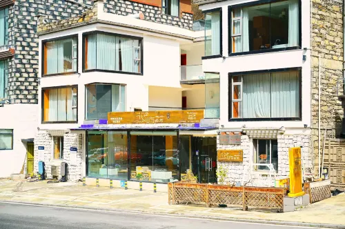 Huayu Nature Homestay (Siguniang Mountain Branch) Hotels in Xiaojin County