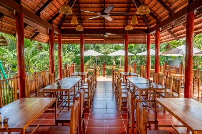 Le Palmier Long An Boutique Resort Các khách sạn gần Thánh thất Tân Kim
