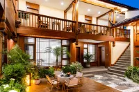 Xinyue·Mid villa Designer Homestay with Snow Mountain View (Dashuiche Store in the Ancient Town)