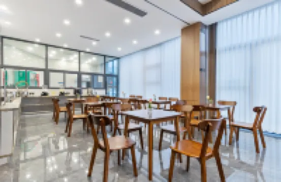 Shehong Mingke Grand Hotel (Ziyun Park)
