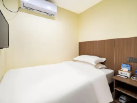 Jinyi Hotel (Xuzhou Suning Plaza Qingnian Road) Hotels in Xuzhou