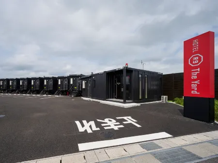 Hotel R9 the Yard Koka Отели рядом с достопримечательностью «Ruins of Minakuchi Castle ( Minakuchi Castle Museum)»