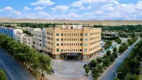 Shanshan Maizi Hotel (Kumutage Desert)