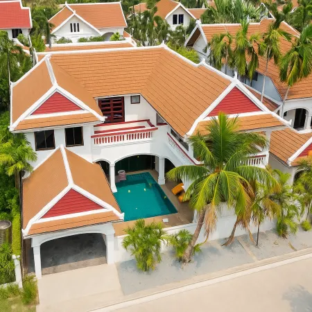 Luxury 5-Bedroom Pool Villa at FunPlace, Pattaya