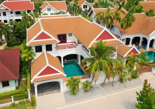 Luxury 5-Bedroom Pool Villa at FunPlace, Pattaya