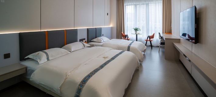 Zhujun Hotel (Neijiang High-speed Railway North Station Normal College) Hotel a Neijiang