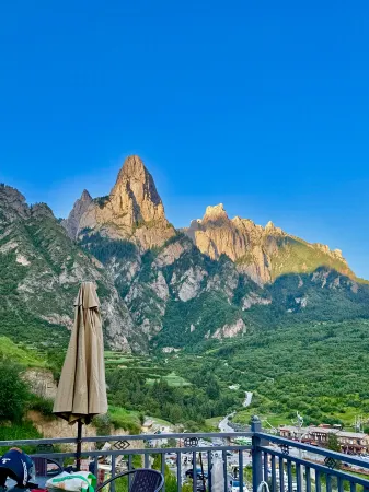 Zha Ga Na Photography Homestay Chinese Inn