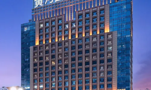 Huang He  International   Hotel