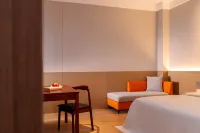 THE QUBE Hotel Select Ulanqab Hotels in Qahar Right Rear Banner