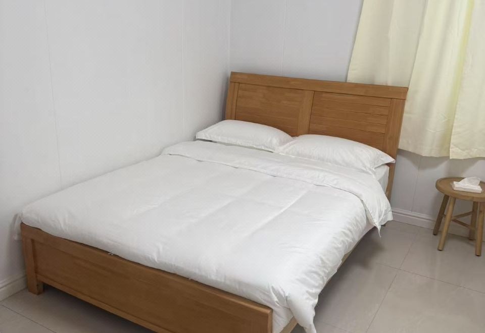 Gold Saipan Hotel의 로비 또는 입구