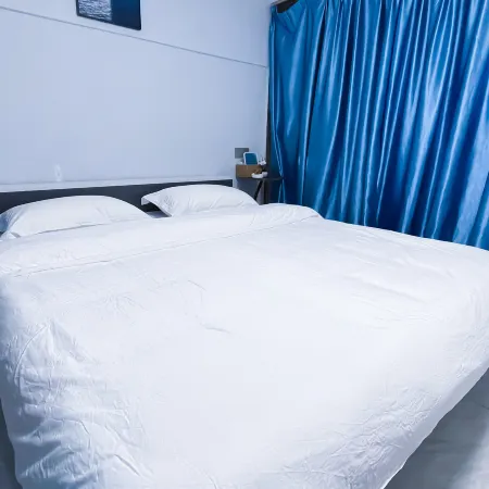 Night · Night Owl E-sports Themed Apartment (Sihui Yubocheng)