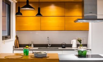 SOFIA Luxury Residence - Premium Apartments with Pool & BBQ, Rooftop Terrace, 5 Min to Sea