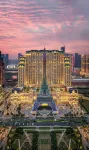 Zhuhai Guozi Dance Hotel (Wan Chai Port International Convention and Exhibition Centre Branch) Отели рядом с достопримечательностью «Макао-стрит Ван Чай»