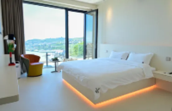 Zuoguan Shanhai Homestay (Wenling Shitang Golden Beach Scenic Area)