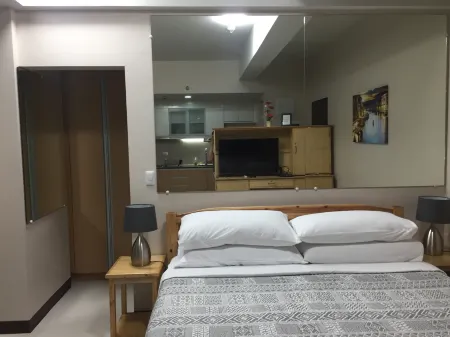 Newport Manila Condo near the Airport