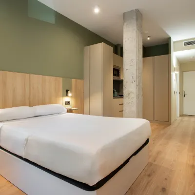 Ola Living Chamartín Studios Hotels near Parque Norte